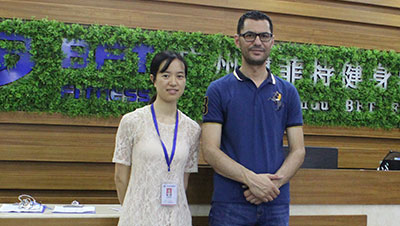 时隔五年卡塔尔客户再次来丝瓜视频导航入口采购健身器材